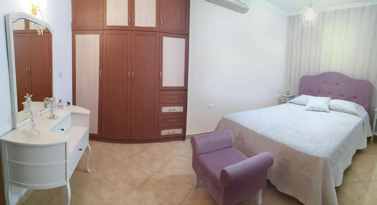 Pirofani Villa Apartments Apolpaina 外观 照片